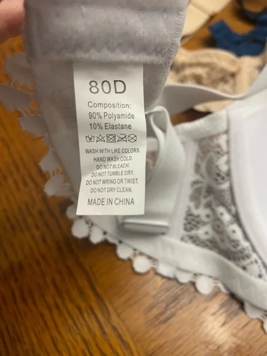 Lace Push-Up Bra Set in White, Cream, Navy, and Black - Picture 6 of 9